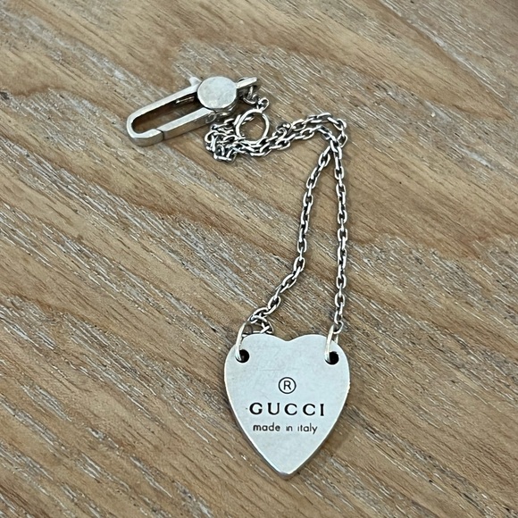 Authentic Gucci Heart Bracelet - Picture 1 of 4